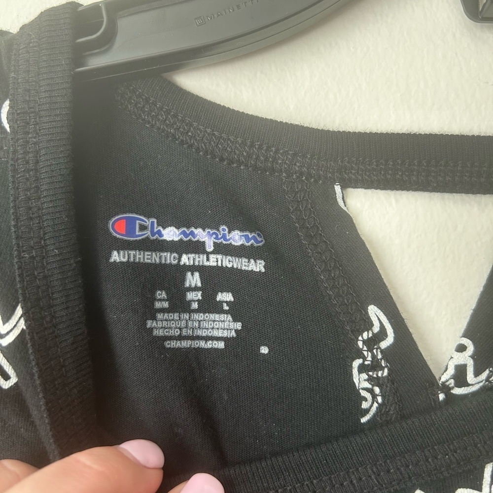 Women’s champion top size medium - Picture 3 of 5